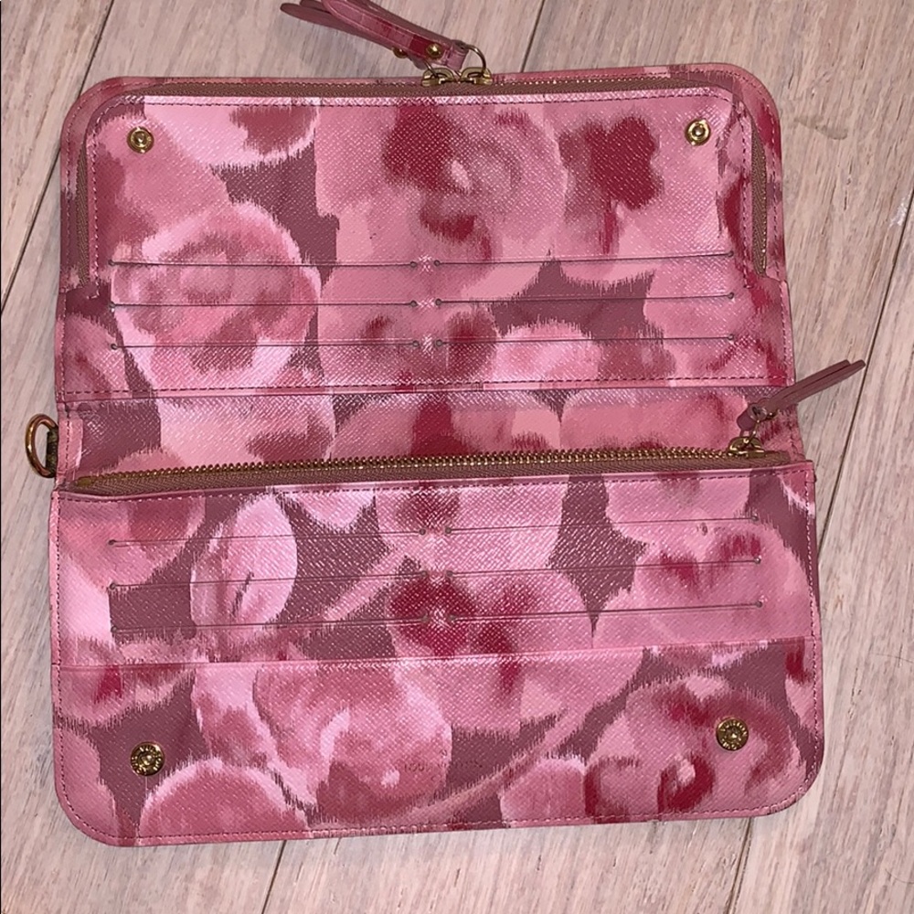 Louis Vuitton Wallet-Soooooo Nice